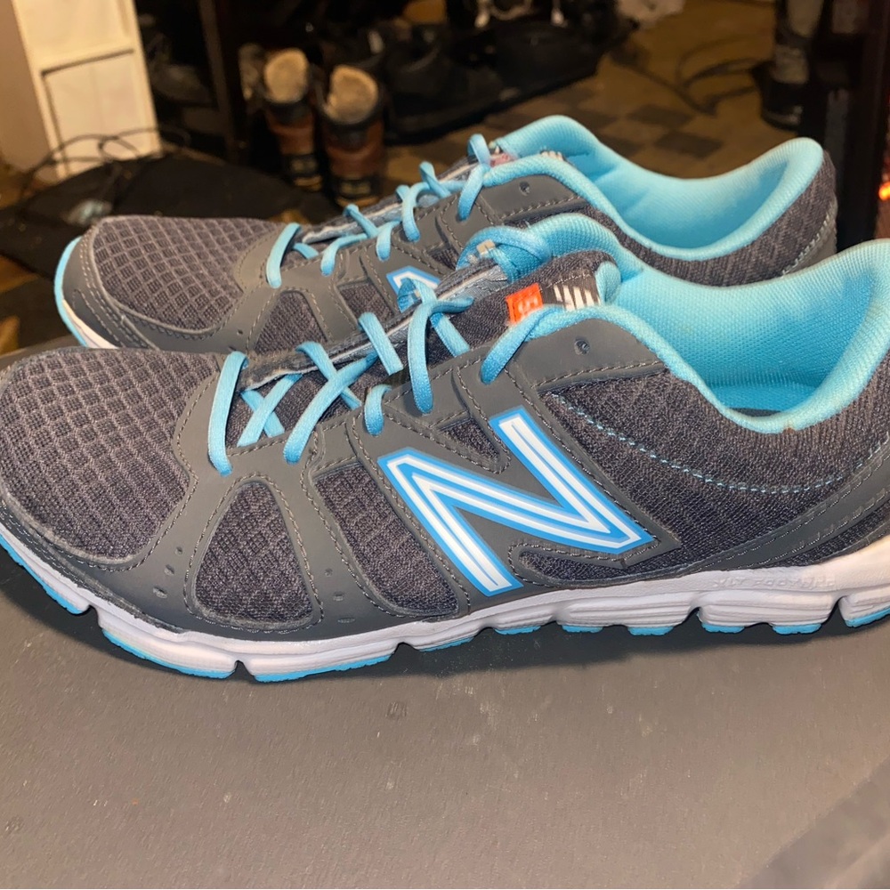 NEW BALANCE -Women's Charcoal and Aqua Athletic Shoes